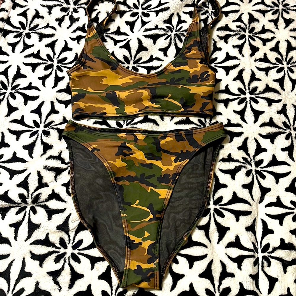 FASHION NOVA Army Swim